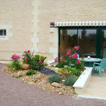 Maison Charmante En Campagne A Mouterre-silly, Jardin, Terrasse. Mouterre-Silly