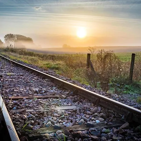 Maison Charmante En Campagne A Mouterre-silly, Jardin, Terrasse. *