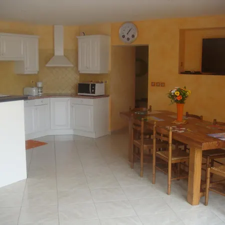 Maison Charmante En Campagne A Mouterre-silly, Jardin, Terrasse. Ferienhaus