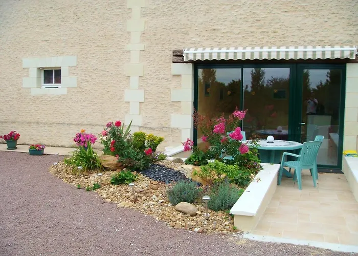 Maison Charmante En Campagne A Mouterre-silly, Jardin, Terrasse. Mouterre-Silly