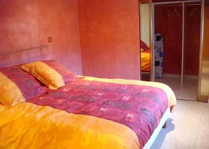 Maison Charmante En Campagne A Mouterre-silly, Jardin, Terrasse. Mouterre-Silly